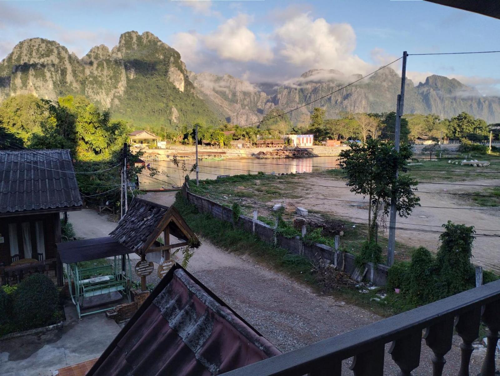 Bungalows Le Jardin Vangvieng Vang Vieng Esterno foto
