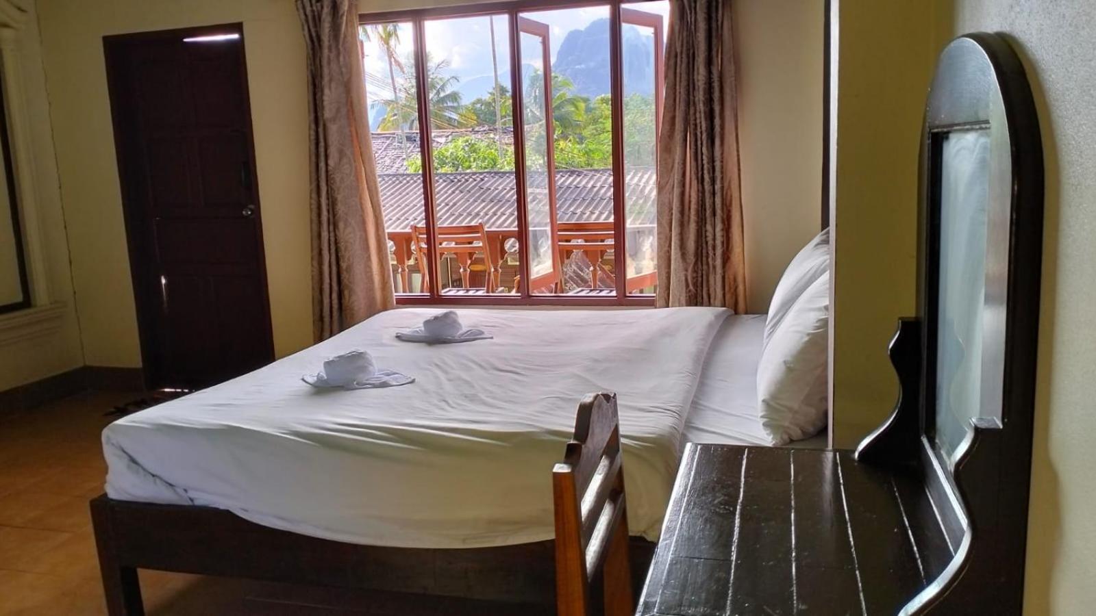 Bungalows Le Jardin Vangvieng Vang Vieng Esterno foto