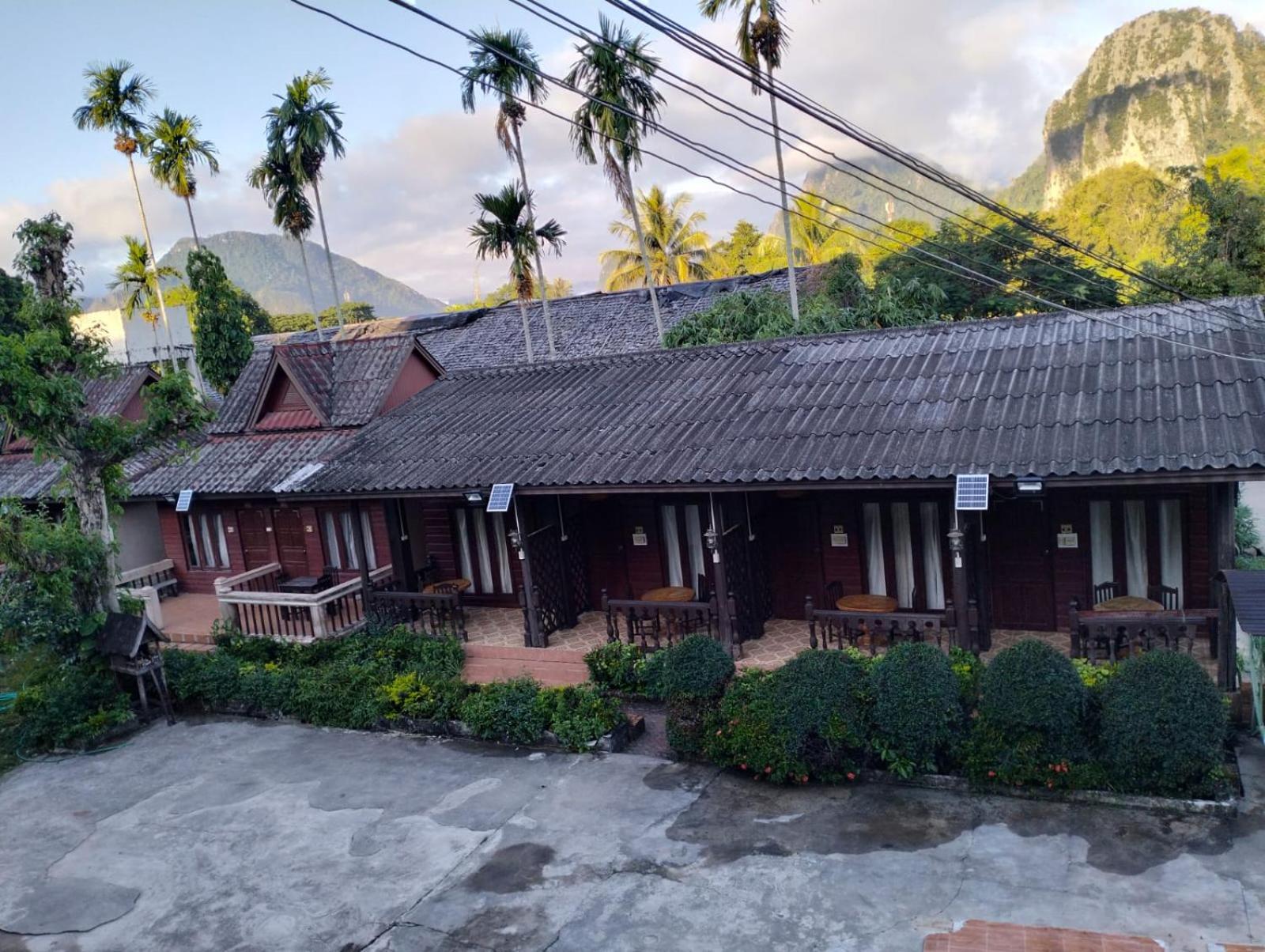 Bungalows Le Jardin Vangvieng Vang Vieng Esterno foto
