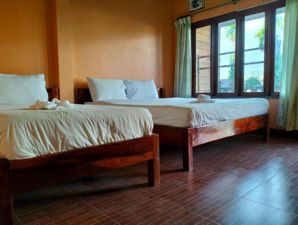 Bungalows Le Jardin Vangvieng Vang Vieng Esterno foto