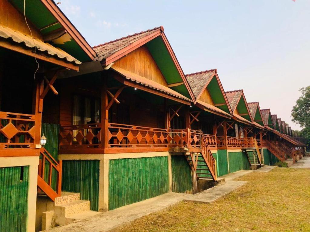 Bungalows Le Jardin Vangvieng Vang Vieng Esterno foto